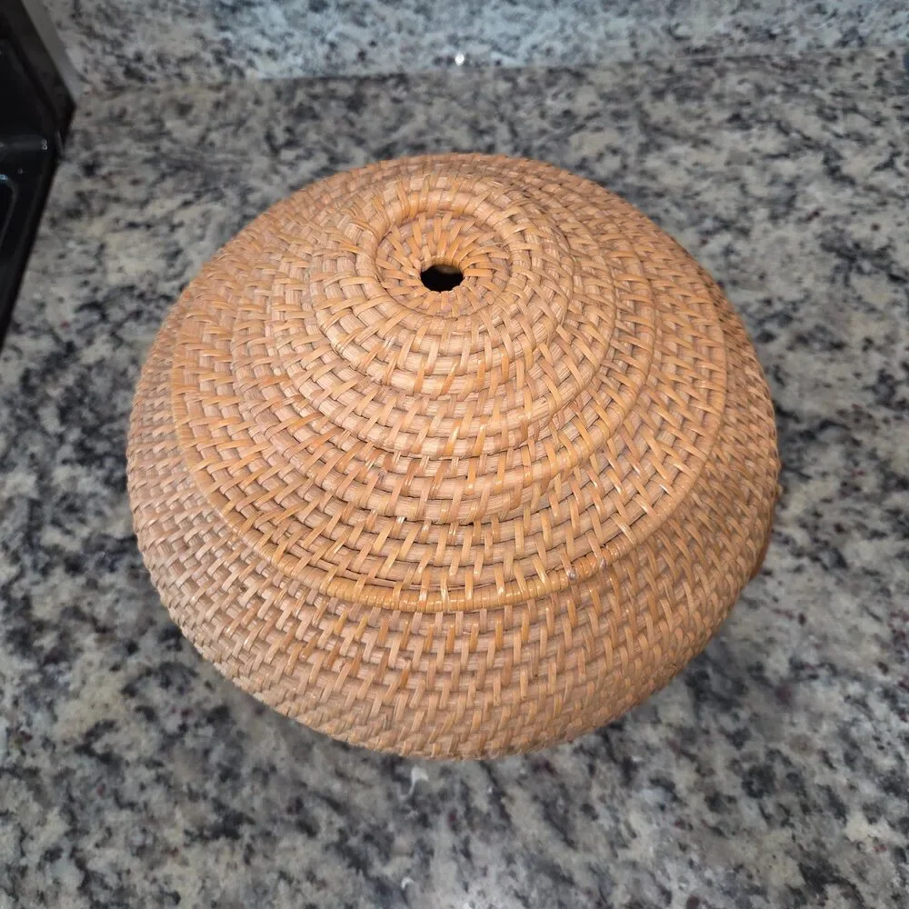 No brand beautiful round